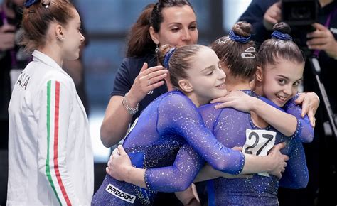 Nona medaglia per l’Italia! Argento nella ginnastica artistica per le 